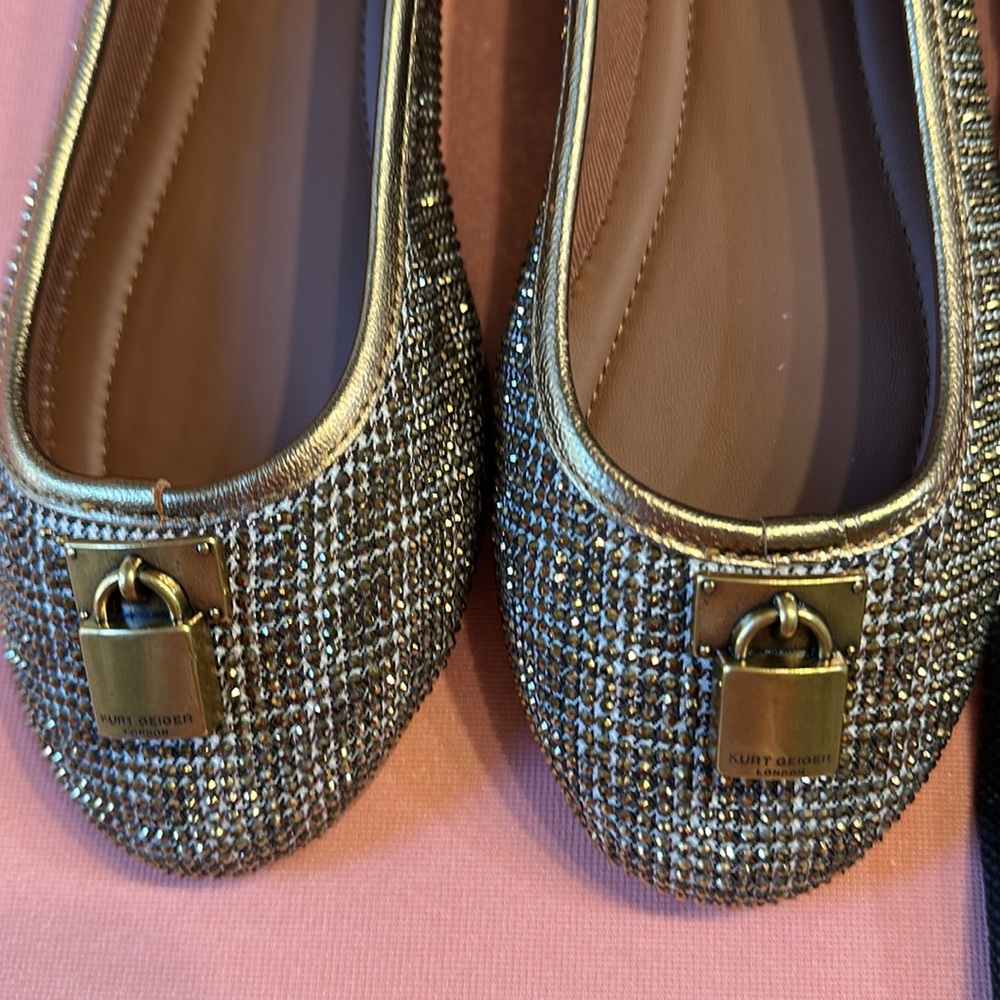 New Kurt Geiger Women's Gold Ballet Flats. Size 38.5. - Picture 2 of 9